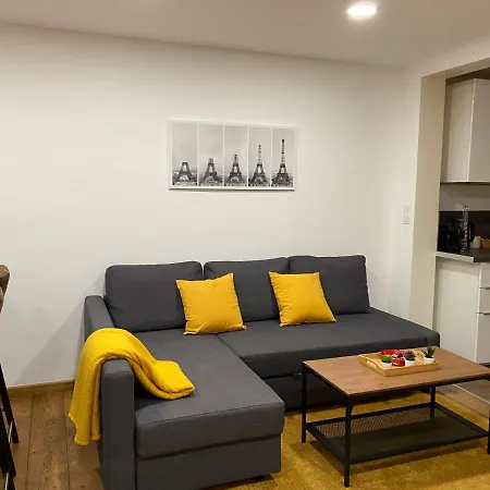 Apartment Le Roofound - Porte De Paris - Metro A 5min - Entree Personnelle *